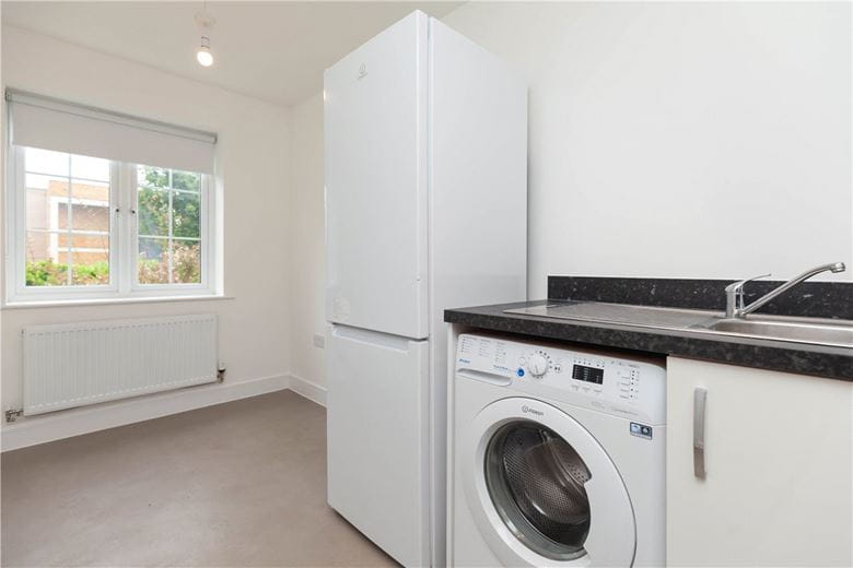 3 bedroom house, Wincanton Road, Bicester OX26 - Let Agreed