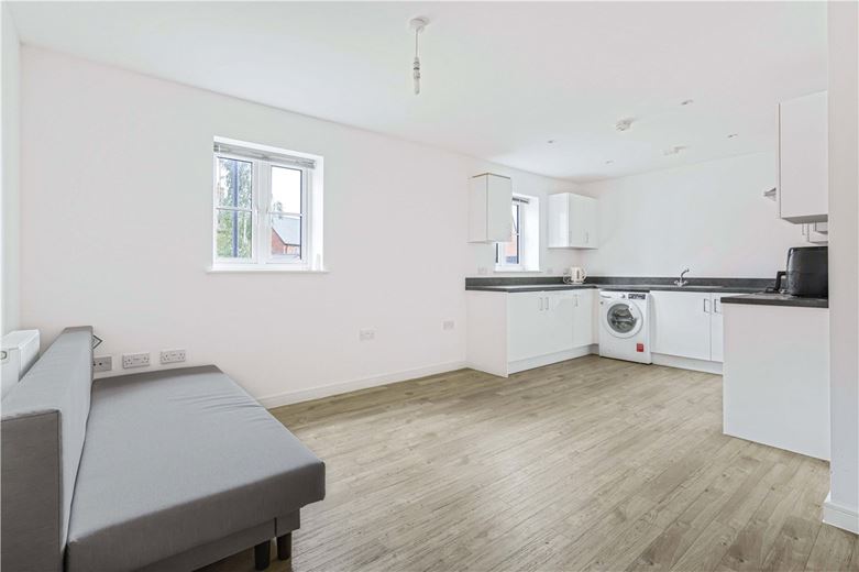 1 bedroom flat, Thenford Way, Banbury OX16 - Let Agreed