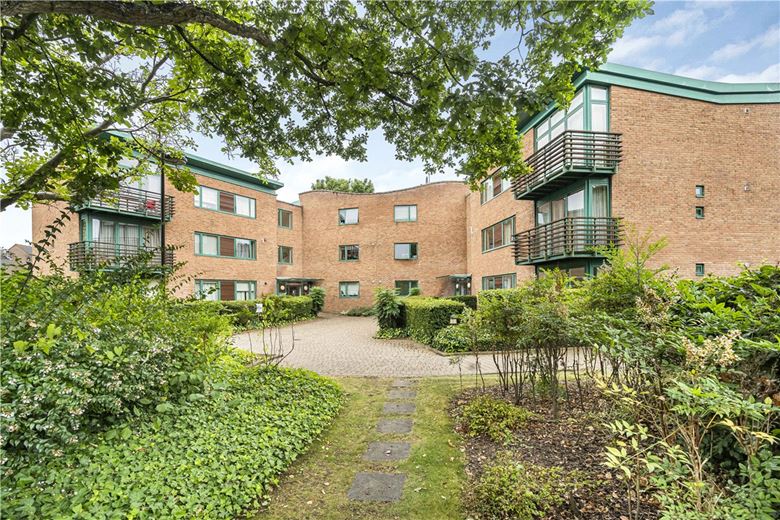 2 bedroom flat, Five Mile Drive, Oxford OX2 - Let Agreed