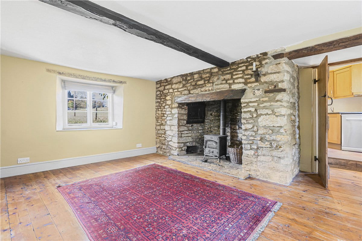 2 bedroom cottage, Ball Lane, Tackley OX5