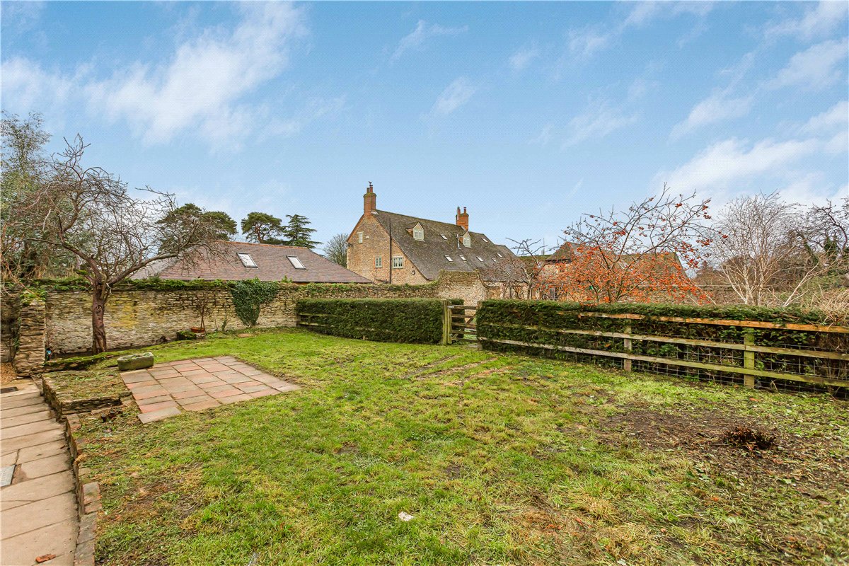 2 bedroom , Mill Road, Marcham OX13 - Let Agreed