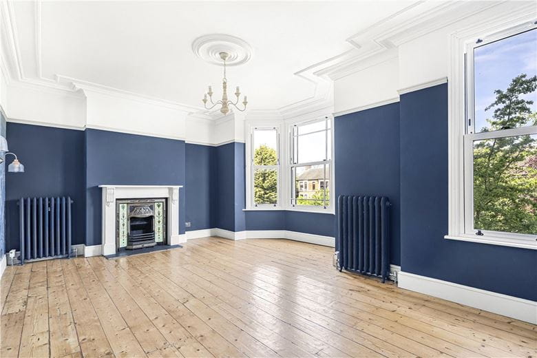 4 bedroom house, Milton Road, Bedford MK40 - Available