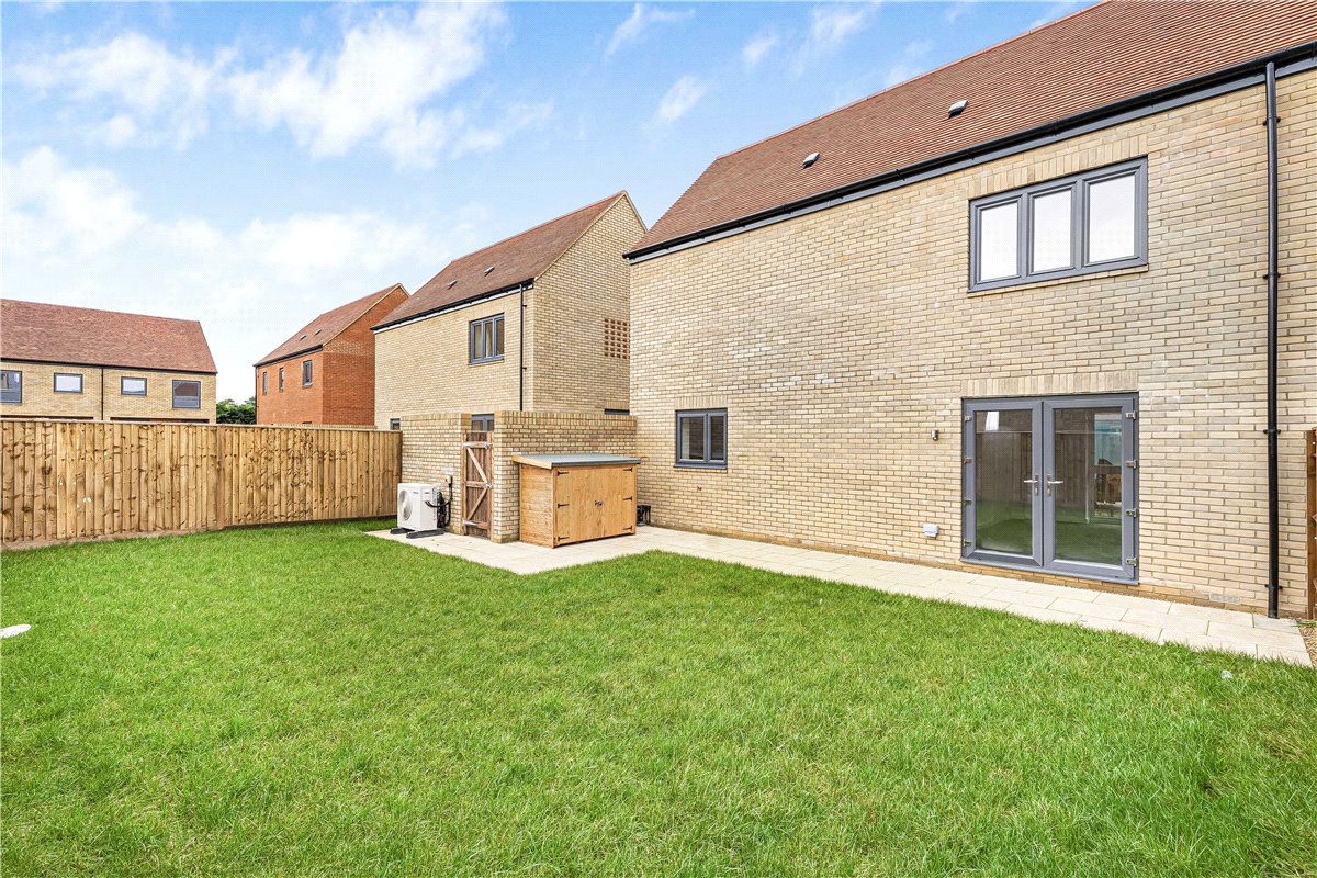 3 bedroom house, Minna Frances Close, Oxford OX2 - Let Agreed