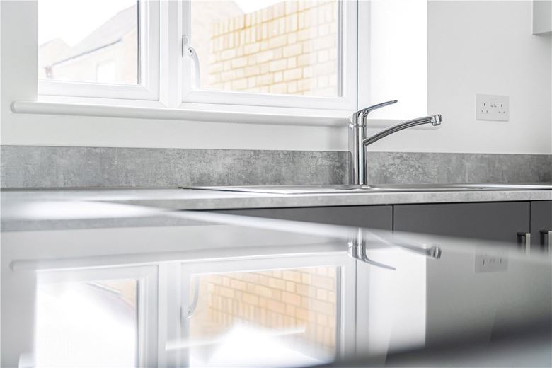 3 bedroom house, Minna Frances Close, Oxford OX2 - Let Agreed