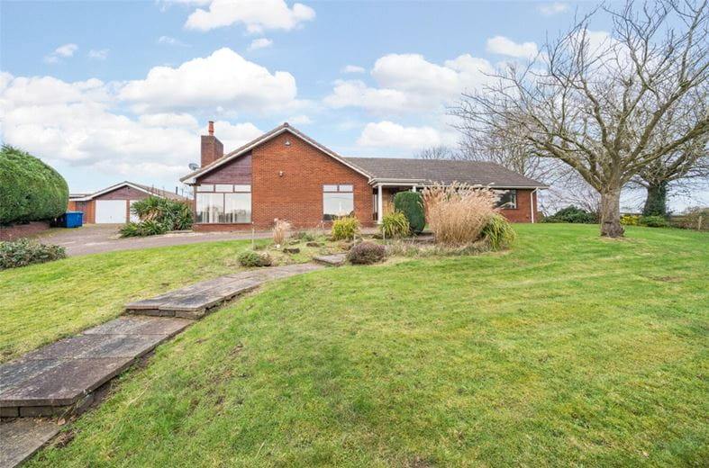 4 bedroom bungalow, Darnford Lane, Lichfield WS14 - Let Agreed