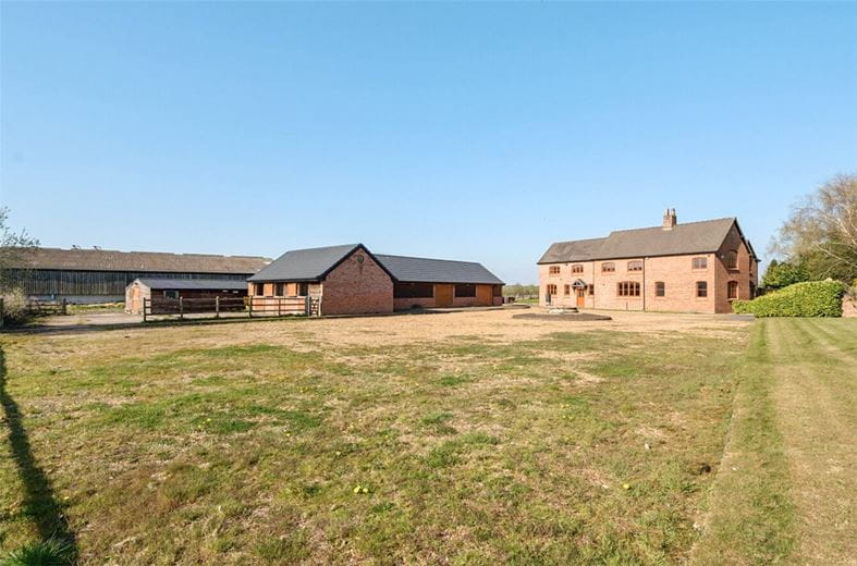 5 bedroom house, Chorlton Lane, Chorlton CW2 - Available