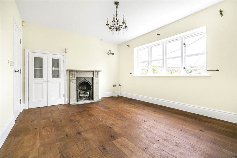 4 bedroom cottage, Castle Mill Lane, Ashley WA15 - Let Agreed