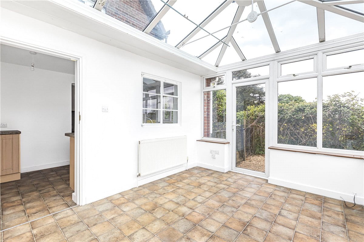 3 bedroom house, Ockendon Road, Upminster RM14 - Available