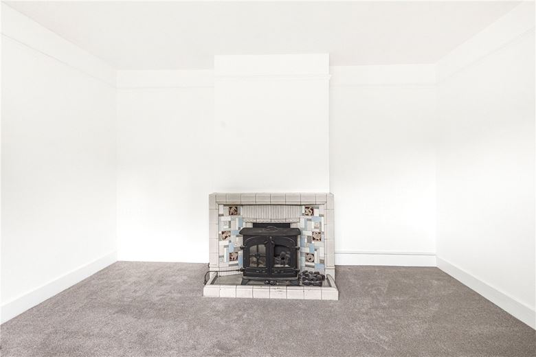 3 bedroom house, Ockendon Road, Upminster RM14 - Available