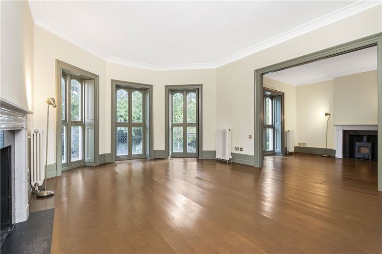5 bedroom house, Park Village East, London NW1 - Let Agreed