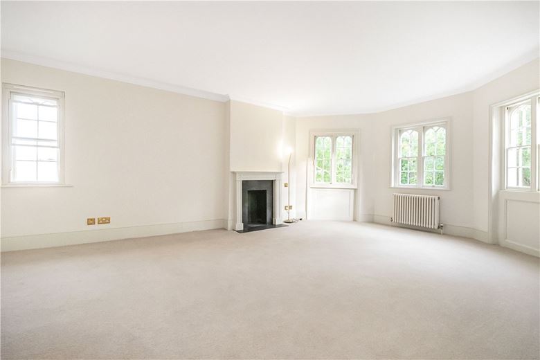 5 bedroom house, Park Village East, London NW1 - Let Agreed