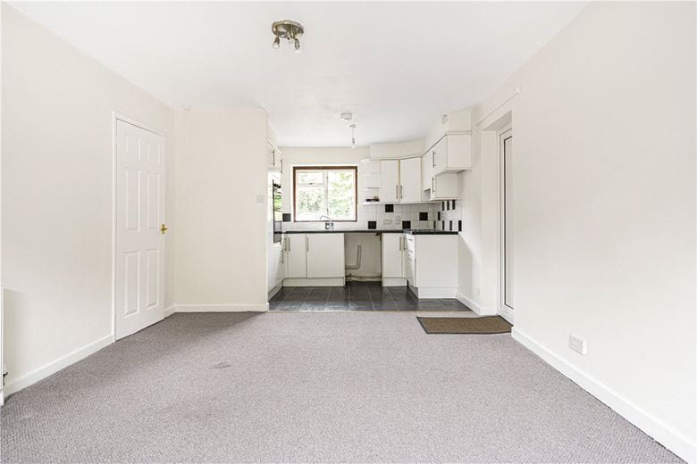 6 bedroom bungalow, Nash Lee Lane, Wendover HP22 - Available