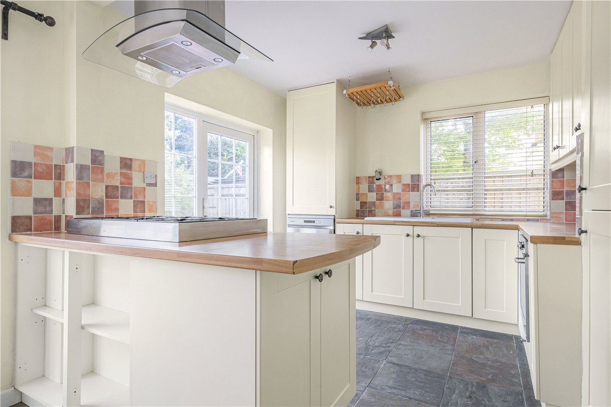 3 bedroom house, Faringdon Road, Southmoor OX13 - Available