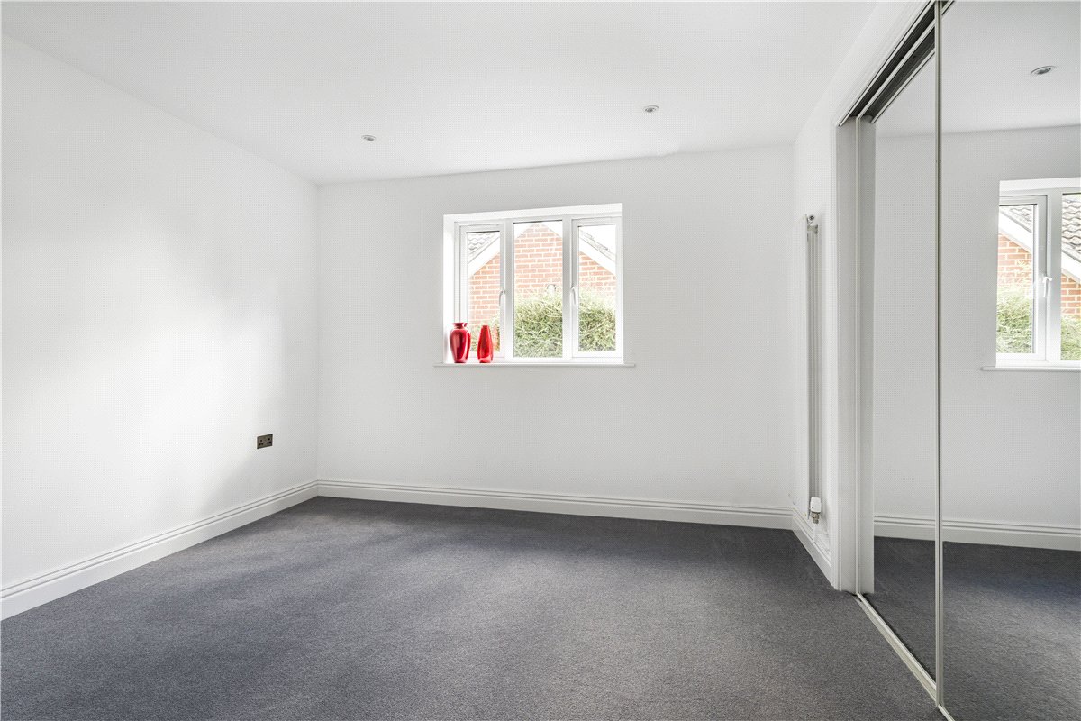 4 bedroom house, New Road, Dinton HP17 - Available