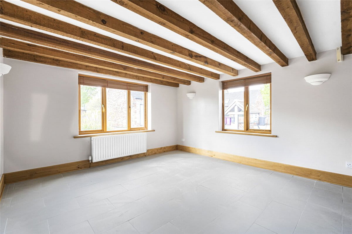 5 bedroom house, Shaw Lane, Kings Bromley DE13 - Let Agreed