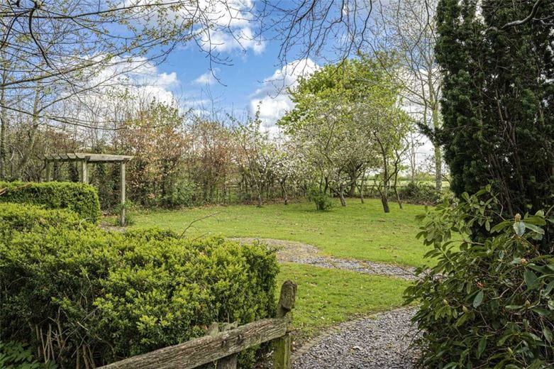 5 bedroom house, Shaw Lane, Kings Bromley DE13 - Let Agreed