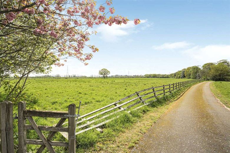 5 bedroom house, Shaw Lane, Kings Bromley DE13 - Let Agreed