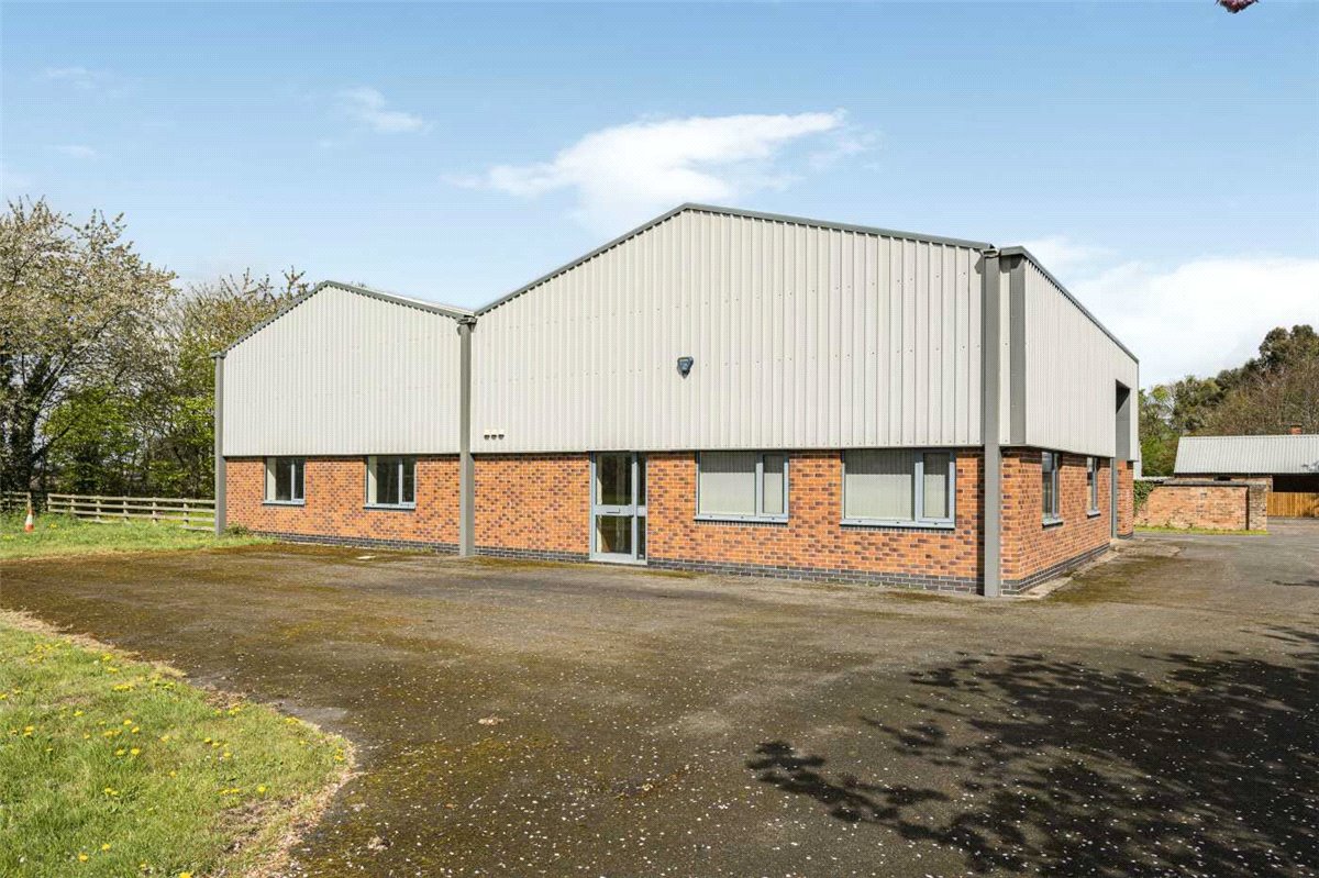 5 bedroom house, Shaw Lane, Kings Bromley DE13 - Let Agreed