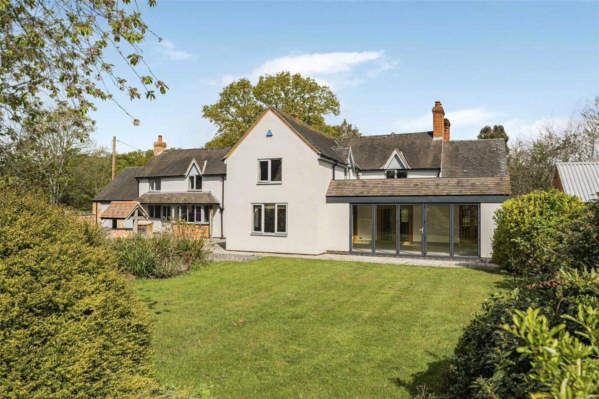 5 bedroom house, Shaw Lane, Kings Bromley DE13 - Let Agreed