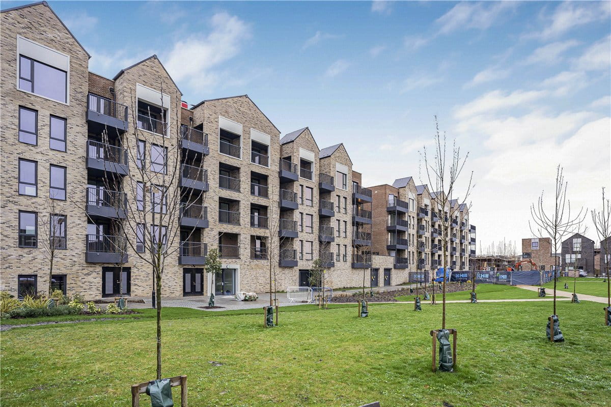1 bedroom flat, 8 Shillingford House, Munda Way OX2 - Available