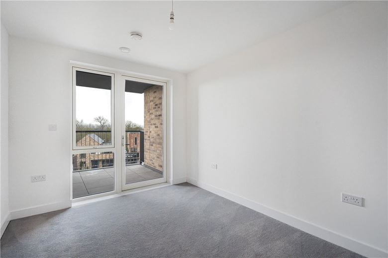 1 bedroom flat, 8 Shillingford House, Munda Way OX2 - Available