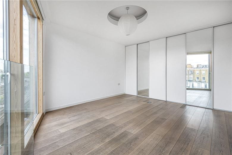 4 bedroom house, Parkway, London NW1 - Available