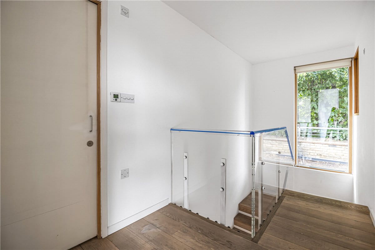 4 bedroom house, Parkway, London NW1 - Available