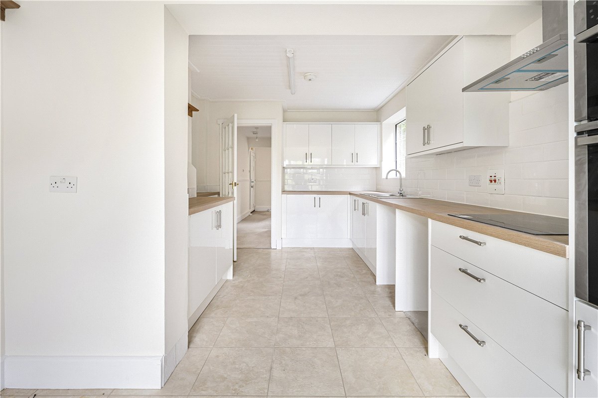 4 bedroom house, Bacombe Lane, Wendover HP22 - Let Agreed