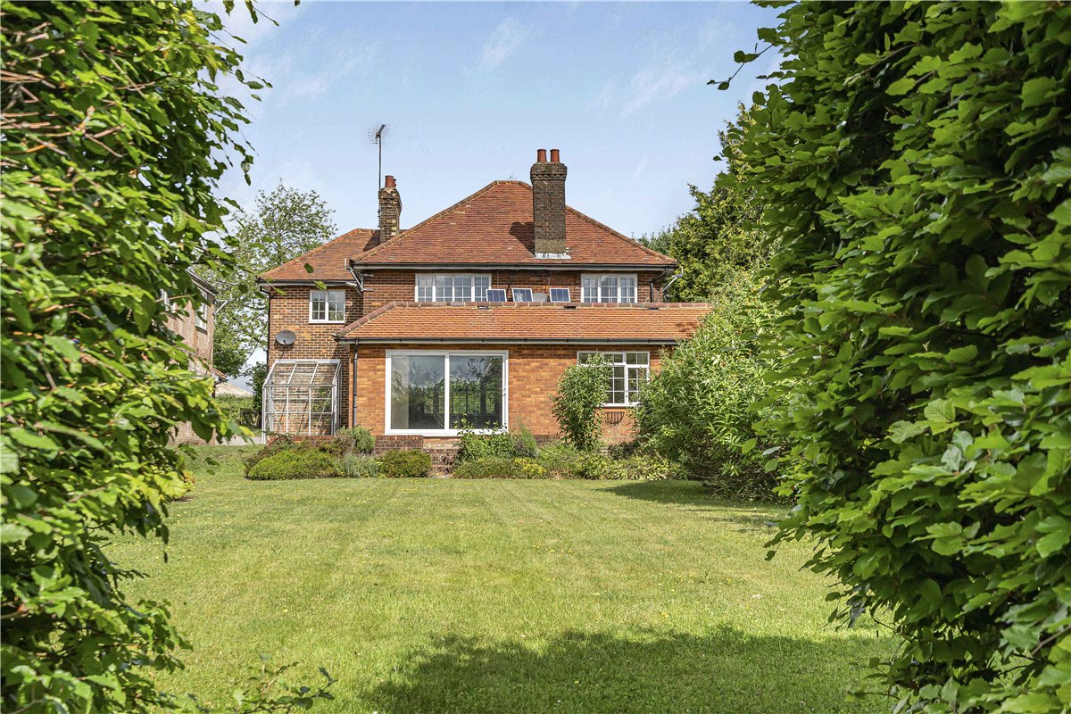 4 bedroom house, Bacombe Lane, Wendover HP22 - Let Agreed