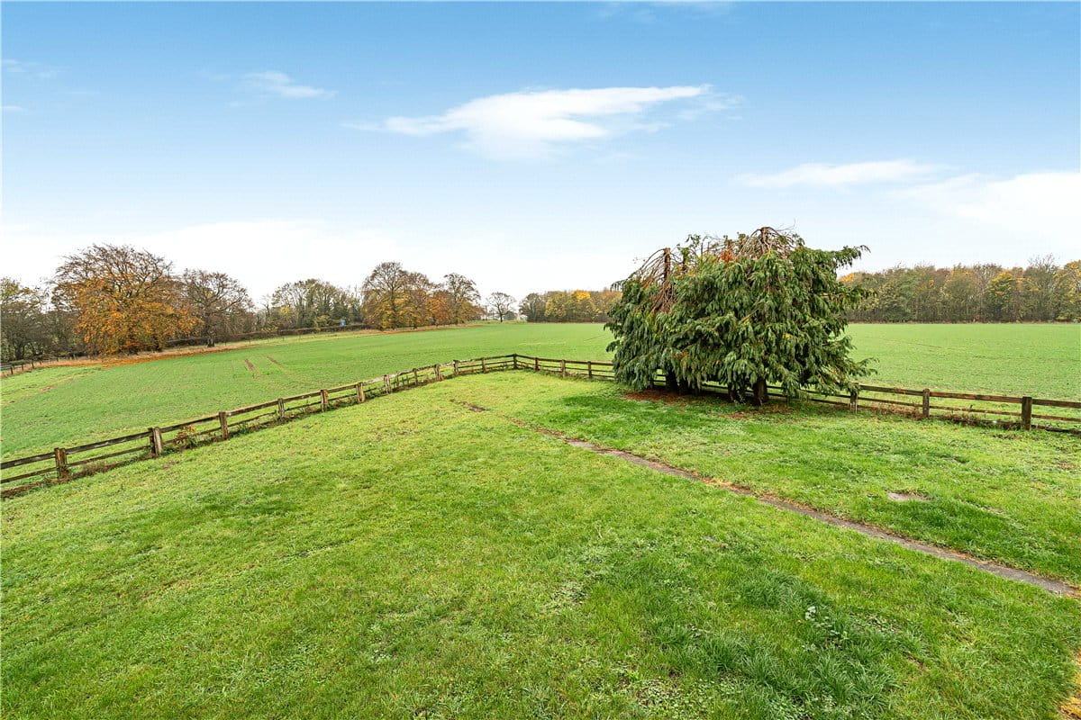 2 bedroom house, Manor Farm Cottages, Ardley Road OX25 - Let Agreed