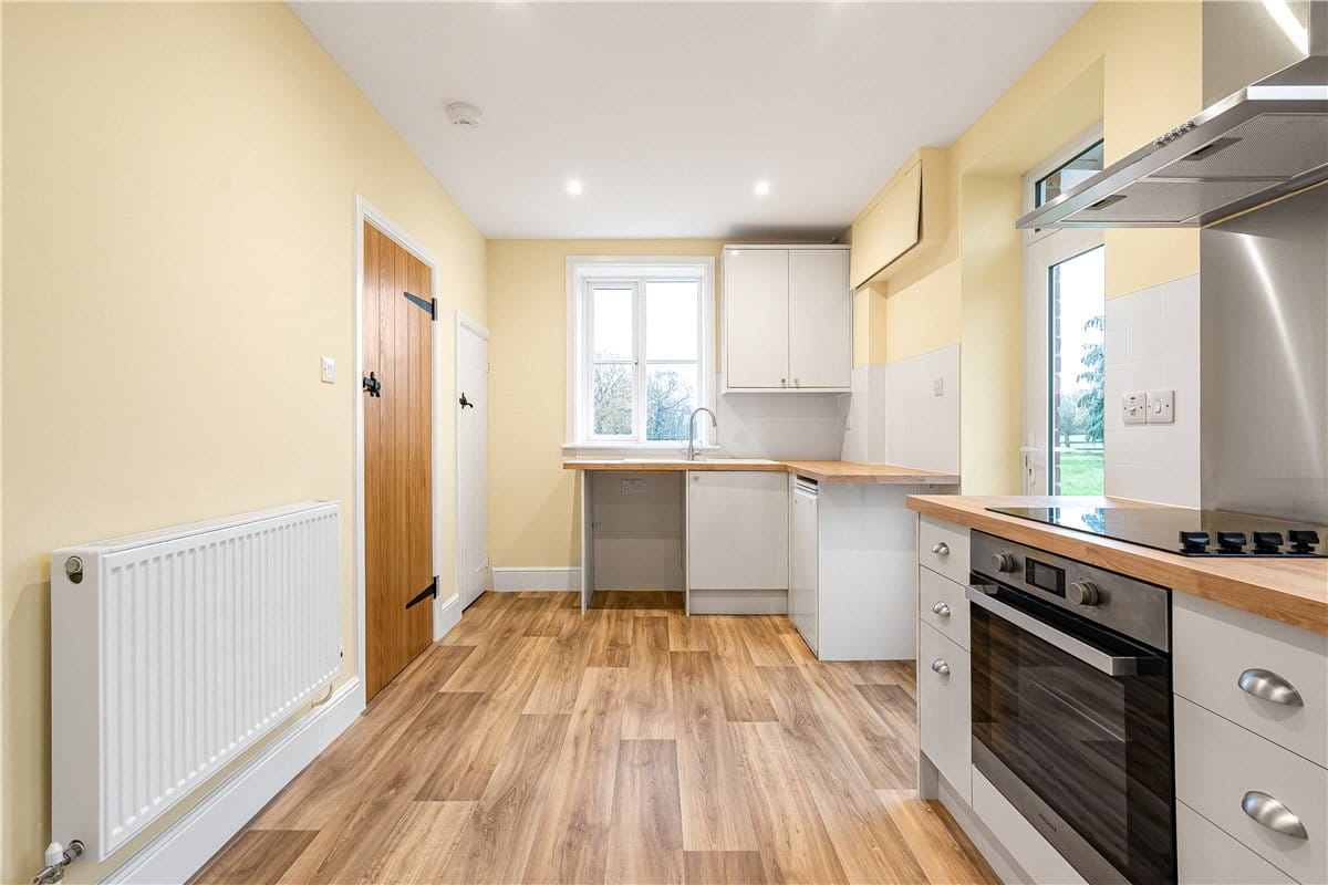 2 bedroom house, Manor Farm Cottages, Ardley Road OX25 - Let Agreed