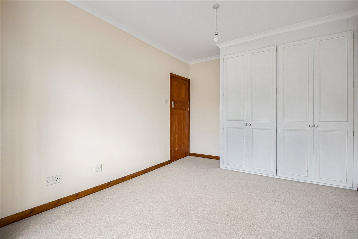 4 bedroom bungalow, The Greenway, Ickenham UB10 - Available