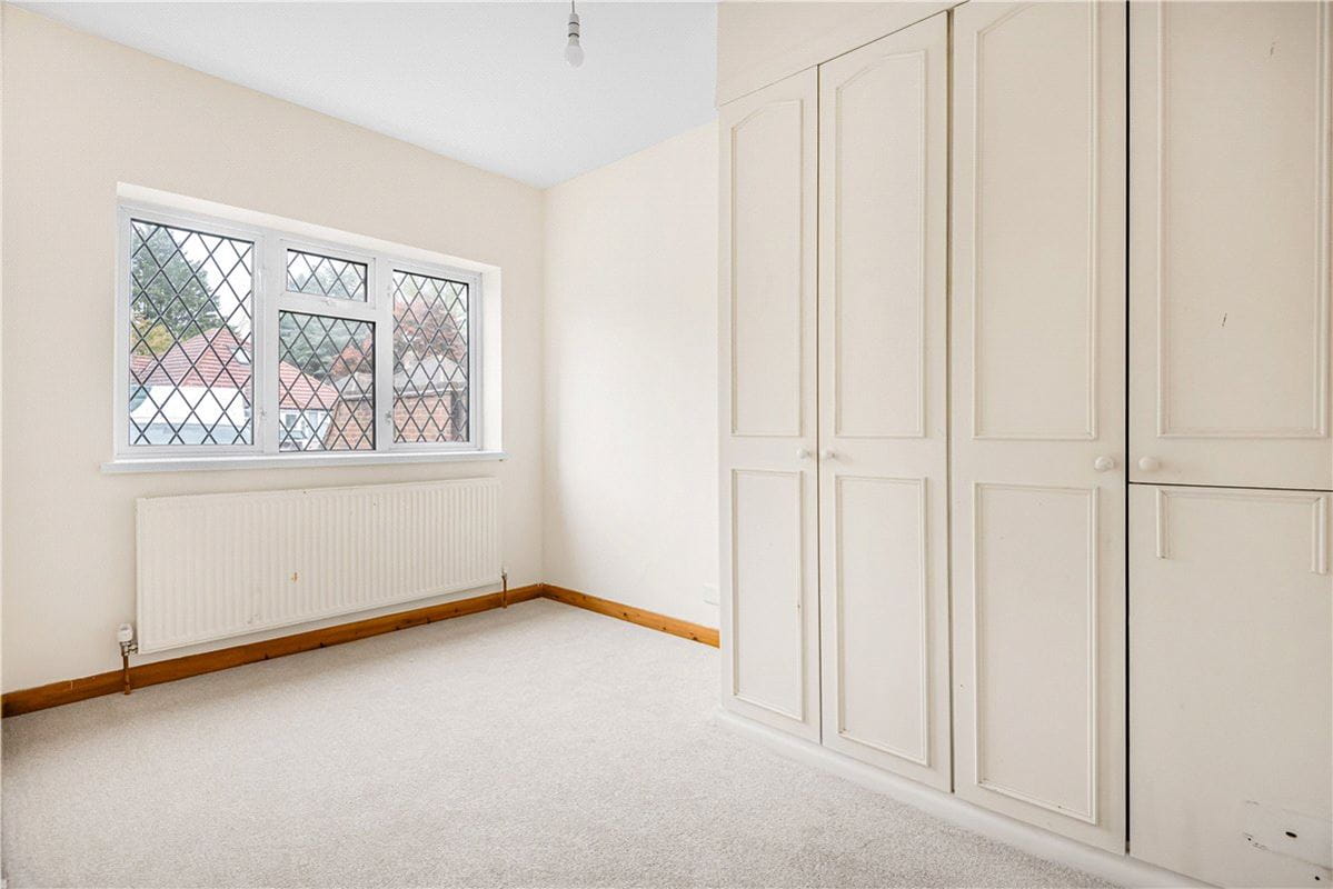 4 bedroom bungalow, The Greenway, Ickenham UB10 - Available