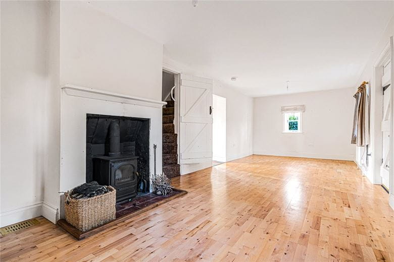 2 bedroom cottage, Great Hampden, Great Missenden HP16 - Available