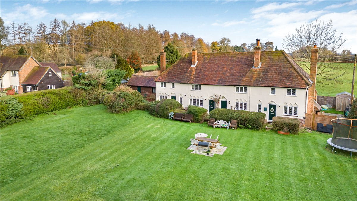 2 bedroom cottage, Great Hampden, Great Missenden HP16 - Let Agreed