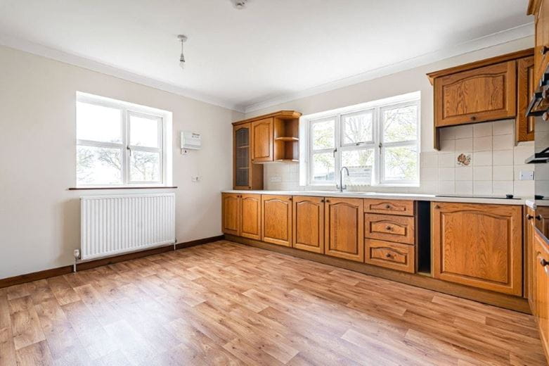 3 bedroom bungalow, Woodthorpe Road, Shuttlewood S44 - Let Agreed