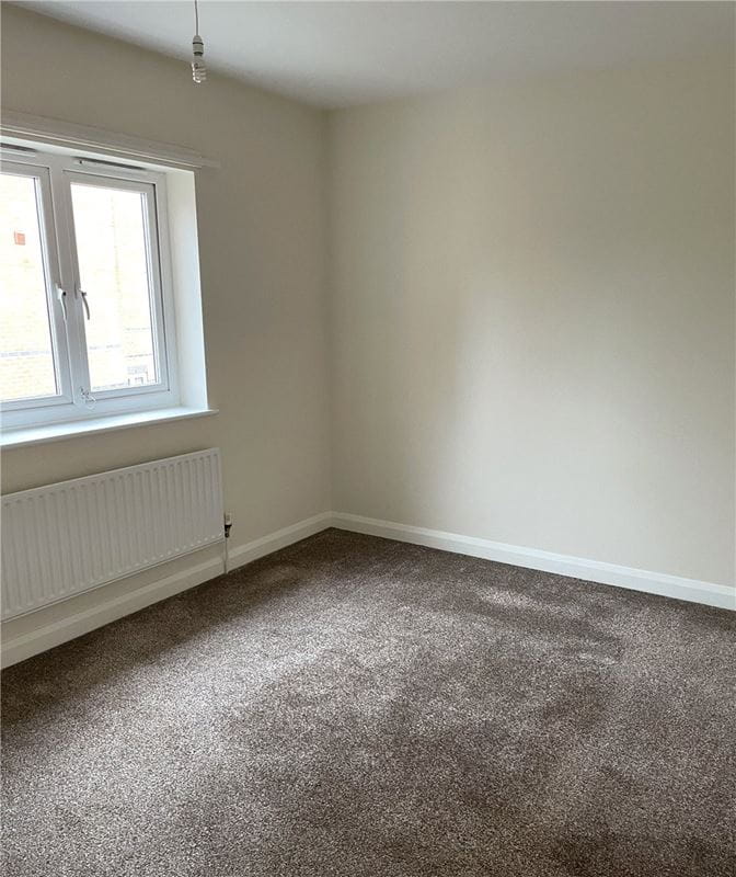  bedroom house, Thornfield Square, Long Eaton NG10 - Available