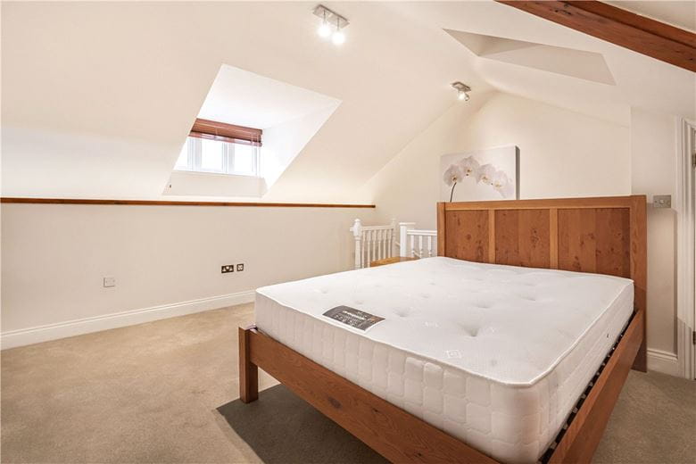 1 bedroom flat, St. Bernards Road, Oxford OX2 - Available