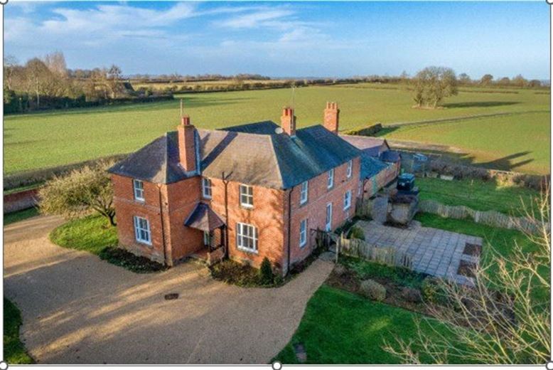 5 bedroom house, Clifton Road, Deddington OX15 - Available