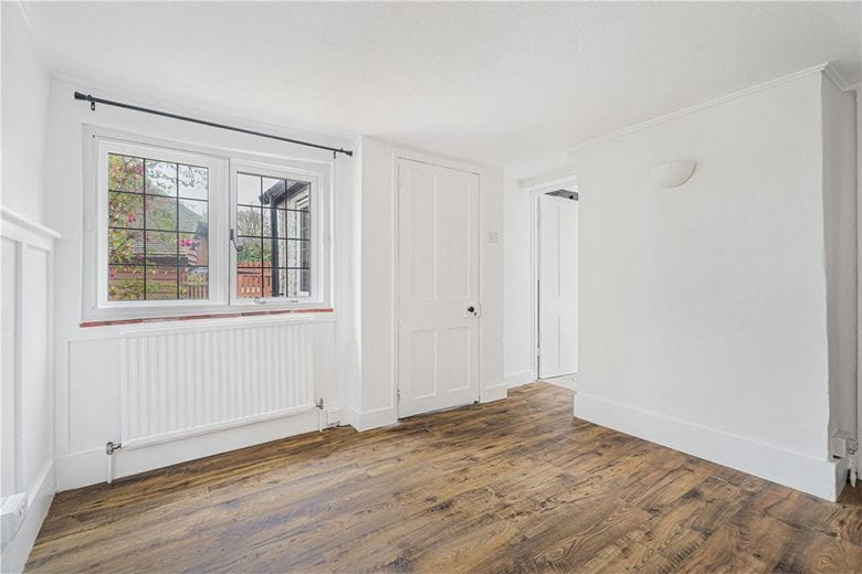 4 bedroom house, Frith Hill, South Heath HP16 - Available