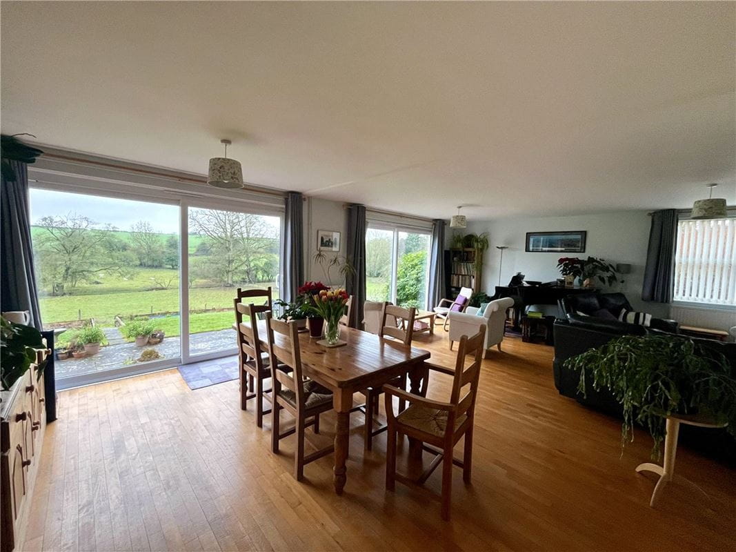 4 bedroom house, Enstone Road, Westcote Barton OX7 - Available