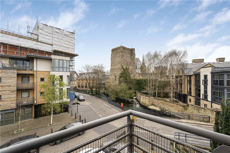 2 bedroom flat, Woodin's Way, Oxford OX1 - Let Agreed