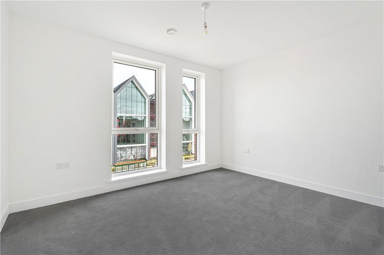 3 bedroom flat, Munda Way, Oxford OX2 - Available