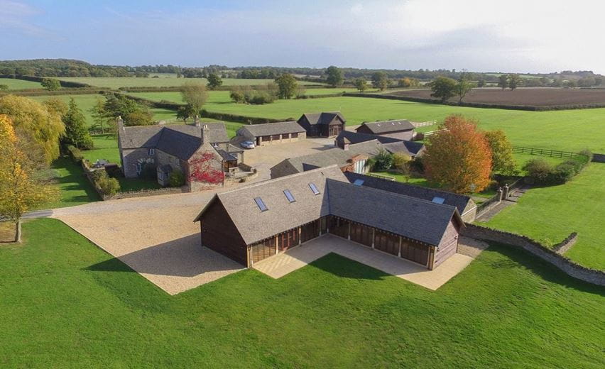 66 bedroom , Lew, Bampton OX18 - Available