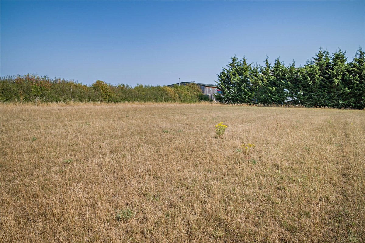  bedroom , Kings Lane, Longcot SN7 - Available