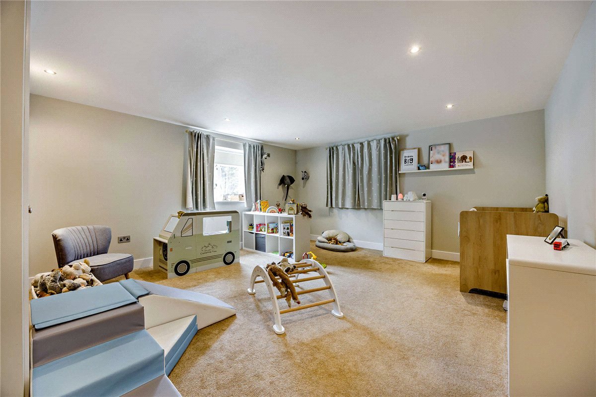  bedroom , Kings Lane, Longcot SN7 - Available