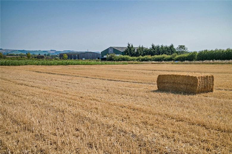  bedroom , Kings Lane, Longcot SN7 - Available