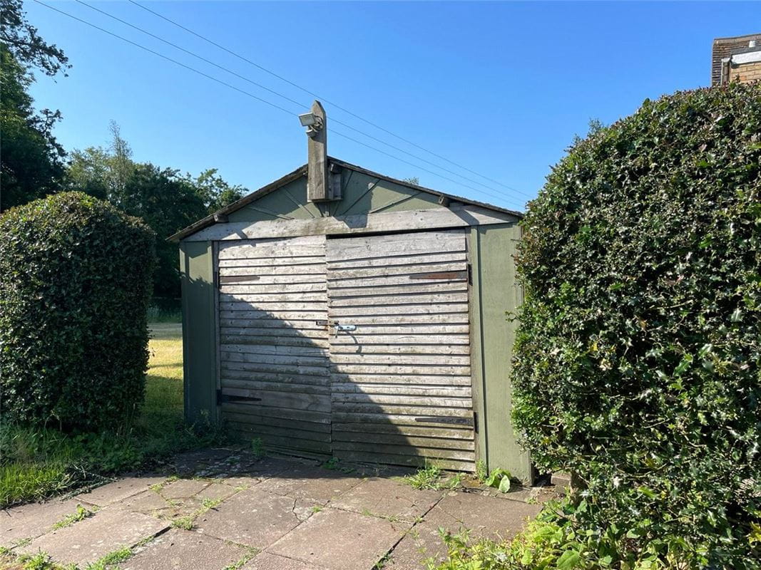 3 bedroom house, Tingrith Road, Eversholt MK17 - Available