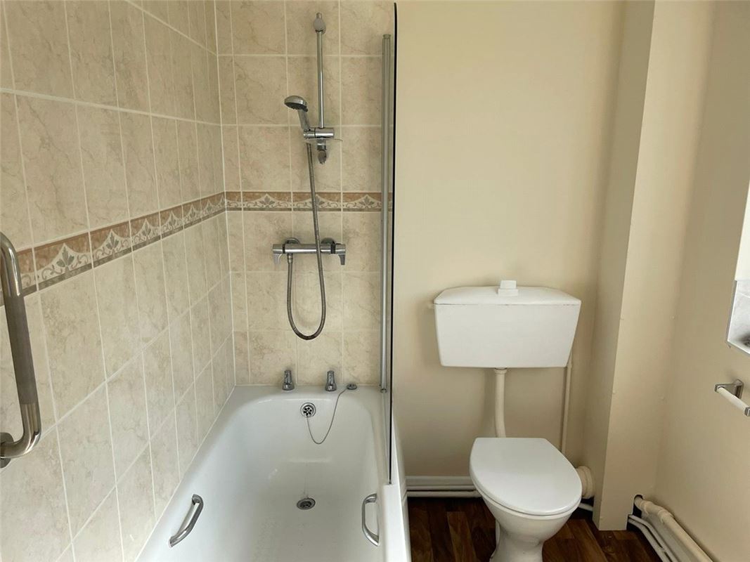 3 bedroom house, Tingrith Road, Eversholt MK17 - Available