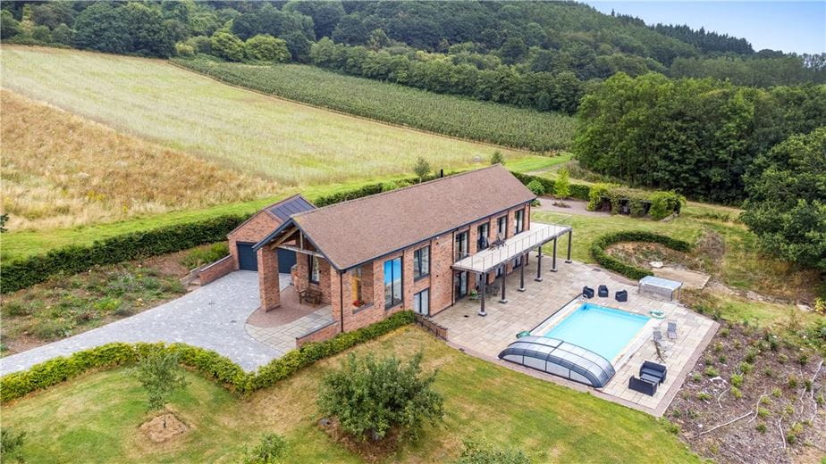 2.4 acres House, Stourport Road, Great Witley WR6 - Available